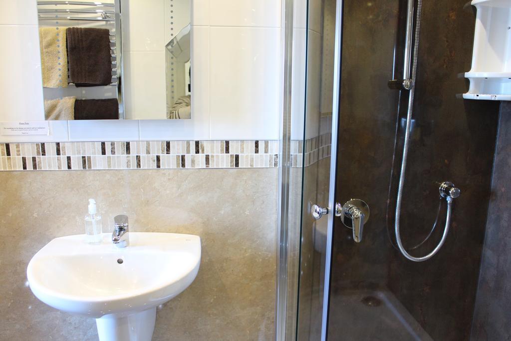Misty Isle Apartments Ltd - Maol View Kyleakin Kamer foto
