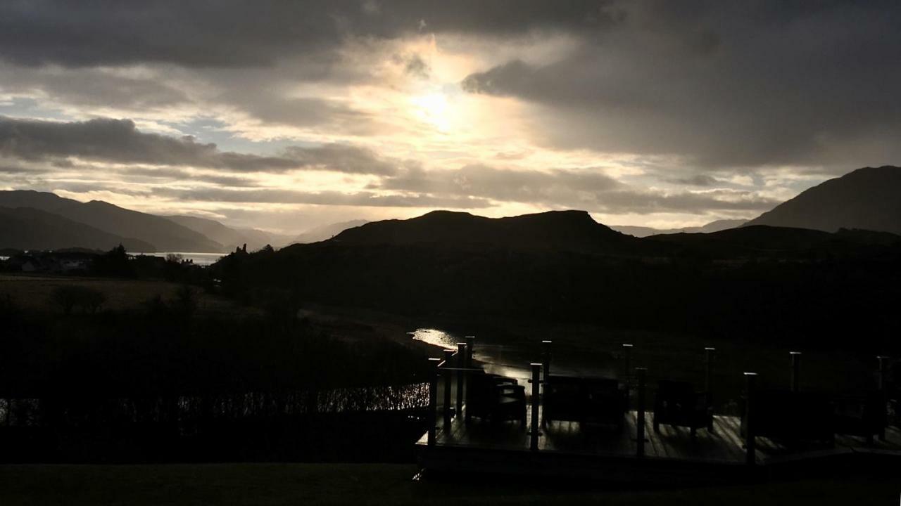 Misty Isle Apartments Ltd - Maol View Kyleakin Buitenkant foto